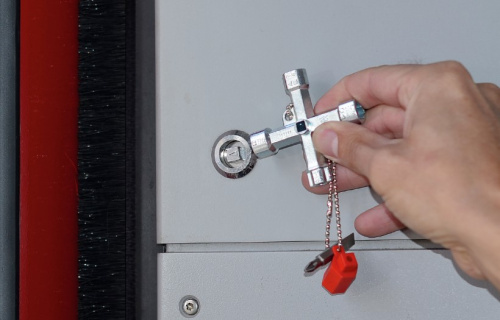 Ключ для распределительных шкафов NWS  фото 4