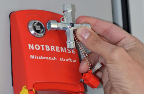 Ключ для распределительных шкафов NWS  фото 7